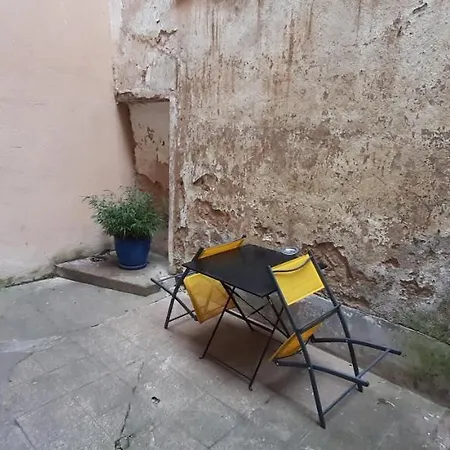 Yellow - Coeur De Apartment Poitiers