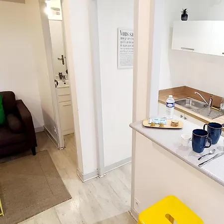 Apartment Yellow - Coeur De