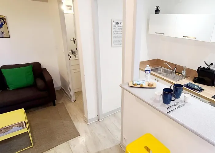 Apartment Yellow - Coeur De