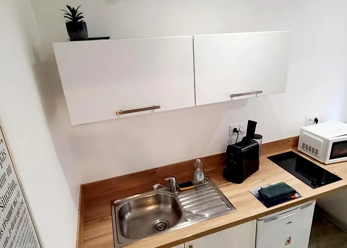 Yellow - Coeur De Apartment *